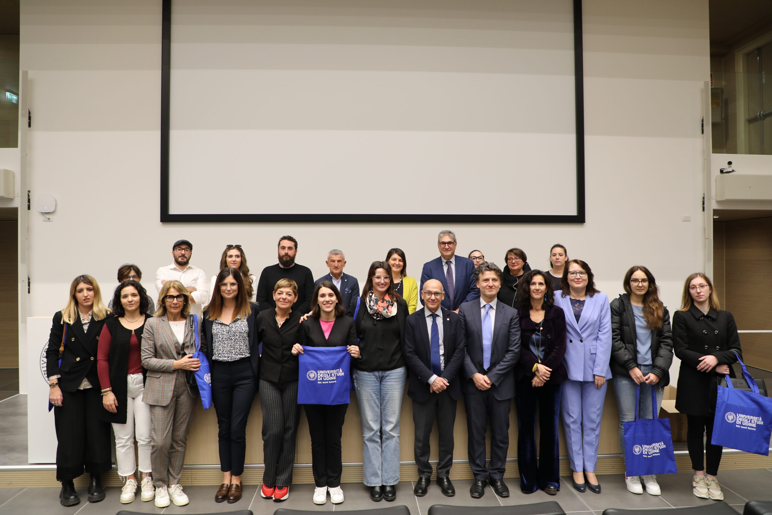 Essere, creare, gestire imprese cooperative: i primi 30 attestati del corso di alta formazione
